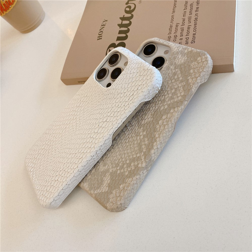 For iPhone 16 Pro Case Gold Thread Lacquered Snake Texture PU + PC Phone Back Cover